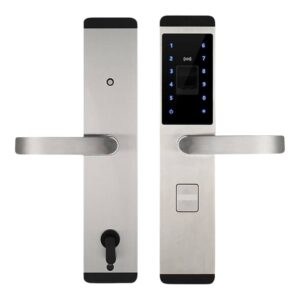 Alutech AT-4N-868 universal pultu həm ev, həm də biznes obyektlərində avtomatlaşdırılmış giriş sistemlərinin rahat idarə olunması üçün mükəmməl köməkçidir. Müasir dövrdə şlaqbaumların, qaraj jalüz qapılarının və həyət darvazalarının məsafədən idarə edilməsi gündəlik həyatın ayrılmaz bir hissəsinə çevrilib. Alutech markasının təqdim etdiyi bu xüsusi model yüksək təhlükəsizlik standartları və erqonomik dizaynı ilə bazarda ən çox üstünlük verilən məhsullardan biridir. Aşağıda Alutech AT-4N-868 pultunun niyə bu qədər populyar olduğunu və hansı üstünlükləri təqdim etdiyini ətraflı şəkildə nəzərdən keçirək. Alutech AT-4N-868 Hansı Sistemlər Üçün Nəzərdə Tutulub? Bu çoxfunksiyalı pult geniş tətbiq sahəsinə malikdir. Sizi hər bir sistem üçün ayrıca idarəetmə cihazı daşımaq yükündən azad edir: Şlaqbaum İdarəetməsi: Yaşayış komplekslərində, ofis və ticarət mərkəzlərinin girişlərində yerləşən Alutech və uyğun gələn digər markalı şlaqbaumların sürətli açılıb-bağlanmasını təmin edir. Darvaza Avtomatikası: Həyət evlərinin və ya sənaye obyektlərinin yana açılan (sliding) və ya qanadlı darvaza sistemləri ilə tam inteqrasiya olunur. Qaraj Jaluz Qapısı: Avtomobilinizdən düşmədən, soyuq və ya yağışlı hava şəraitində qarajınızın jalüz qapısını bir toxunuşla idarə etməyə imkan yaradır. Texniki Üstünlüklər və Təhlükəsizlik: 868 MHz Tezliyi Alutech AT-4N-868 modelinin adından da göründüyü kimi, o, 868 MHz tezliyində çalışır. Bu tezlik diapazonu ətrafdakı digər elektron cihazların yarada biləcəyi maneələri (parazit siqnalları) minimuma endirir. Beləliklə, pult daha uzaq məsafədən və daha stabil şəkildə siqnal ötürür. Cihazın ən böyük üstünlüklərindən biri də dinamik kodlaşdırma (rolling code) texnologiyasıdır. Bu sistem sayəsində pultun düyməsinə hər basıldıqda təhlükəsizlik kodu avtomatik olaraq dəyişir. Bu isə kənar şəxslərin siqnalı kopyalamasını və ya qanunsuz yollarla darvaza/şlaqbaum sisteminə müdaxilə etməsini qeyri-mümkün edir. Niyə Məhz Alutech AT-4N-868 Pultu Almalıyam? Dörd Kanallı İdarəetmə: Pultun üzərində 4 ədəd müstəqil düymə mövcuddur. Bu o deməkdir ki, siz tək bir pult proqramlaşdırmaqla həm qonşuluqdakı şlaqbaumu, həm şəxsi həyətinizin darvazasını, həm də qaraj qapısını ayrı-ayrılıqda idarə edə bilərsiniz. Kompakt və Erqonomik Dizayn: Cibdə və ya açarlıqda rahat daşına bilən müasir korpusa malikdir. Keyfiyyətli plastik və metal detalların sintezi pultun zərbələrə dözümlülüyünü artırır. Asan Proqramlaşdırma: Mövcud qəbulediciyə və ya master pulta qısa müddətdə tanıdıla bilir. Uzun Batareya Ömrü: Enerji səmərəliliyi sayəsində daxili batareyası uzun müddət dəyişdirilmədən xidmət göstərir. Nəticə Əgər siz də həm təhlükəsiz, həm də uzunömürlü bir idarəetmə cihazı axtarırsınızsa, Alutech AT-4N-868 şlaqbaum – darvaza – qaraj jaluz qapısı üçün pult modeli sizin üçün ən optimal seçimdir. Komfortu uzaqda yox, cəmi bir düymə addımlığında axtarın.